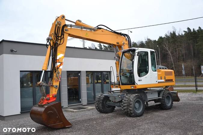 Liebherr A900C - 2