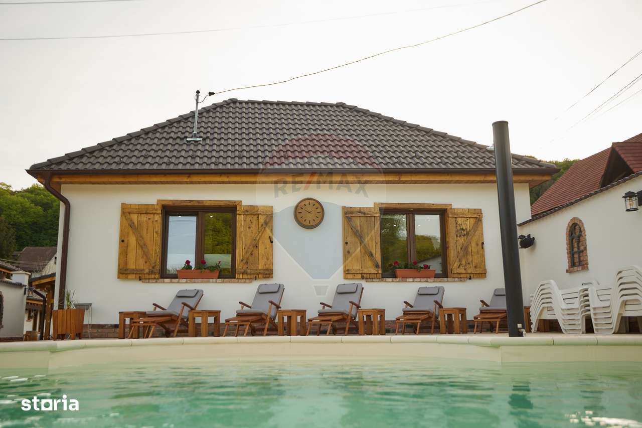 Pensiune cu 15 unități de cazare în Mediaș - Imagine principală: 4/20