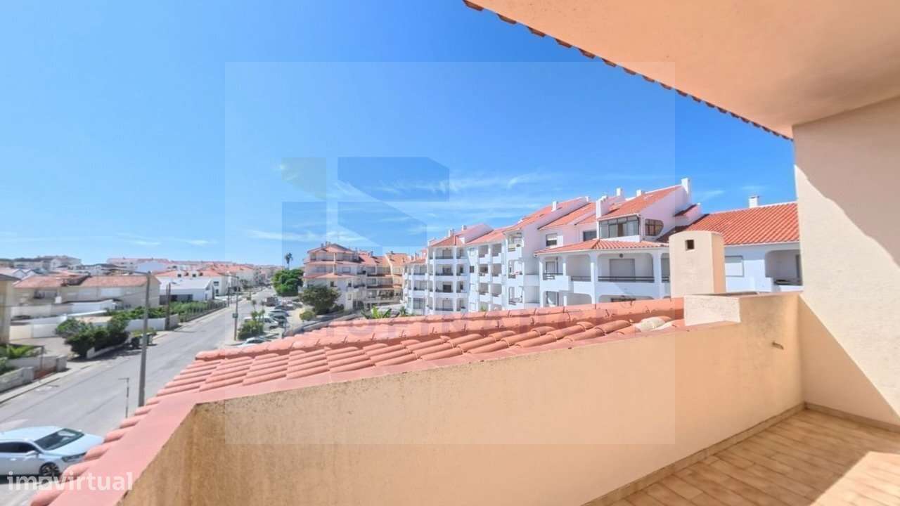 Apartamento T2 junto á praia de Consolação-0