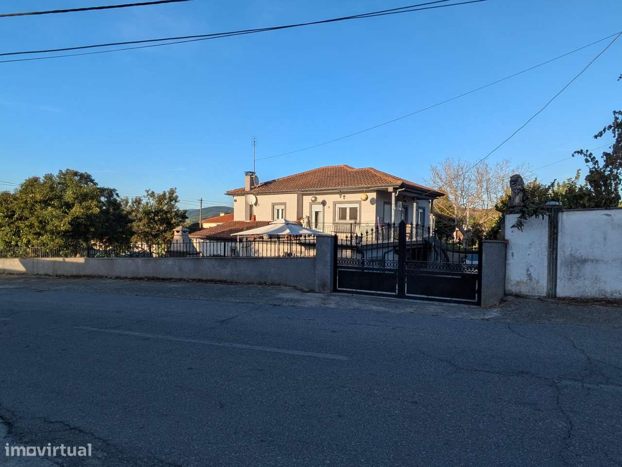 Moradia, 226 m², Vilarelho da Raia - Grande imagem: 2/31