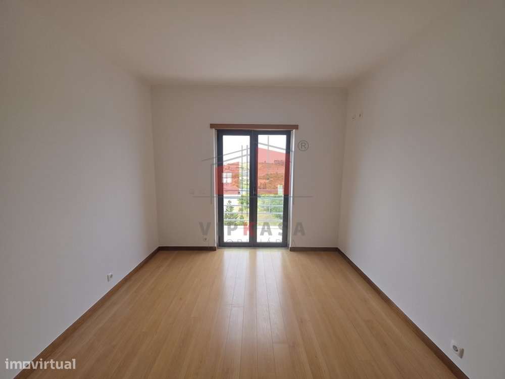 Apartamento T3+1 em Mafra-9