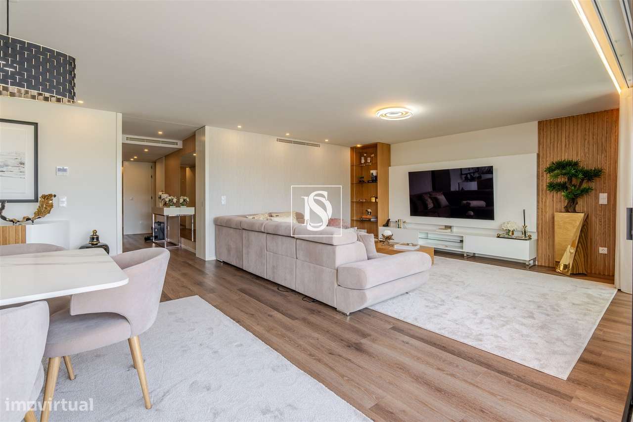 Apartamento T3 Venda em Santo Tirso, Couto (Santa Cristina e São Migue-2