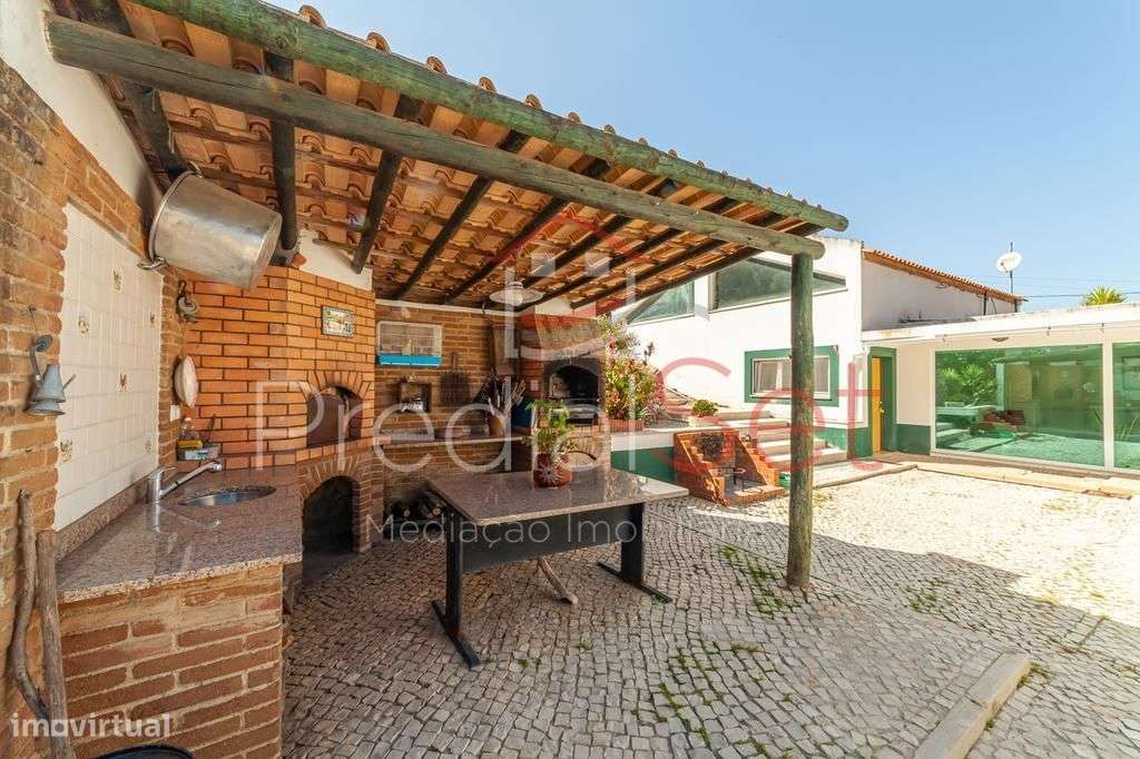 Quinta com Moradia de 6 assoalhadas com piscina - Loures-Lisboa-53