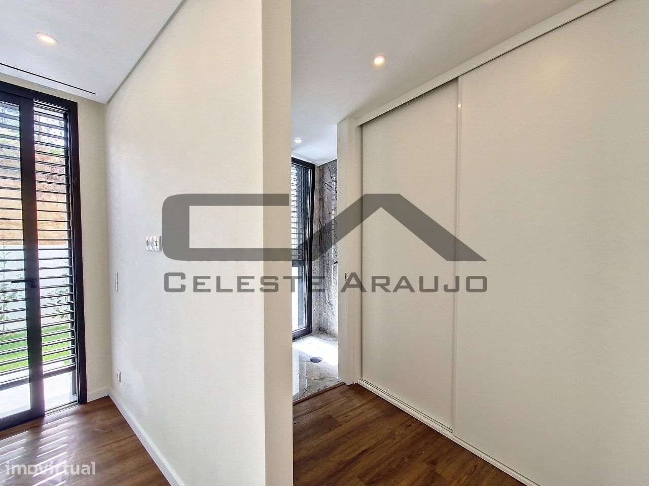 Moradia T4+1 Térrea, com piscina, Rio Meão-18