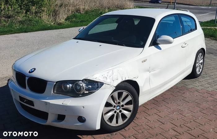 BMW Seria 1 120d DPF Edition Sport - 4