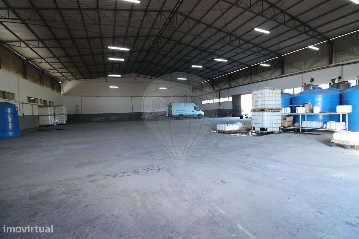 Armazém T0 para venda - Grande imagem: 3/19