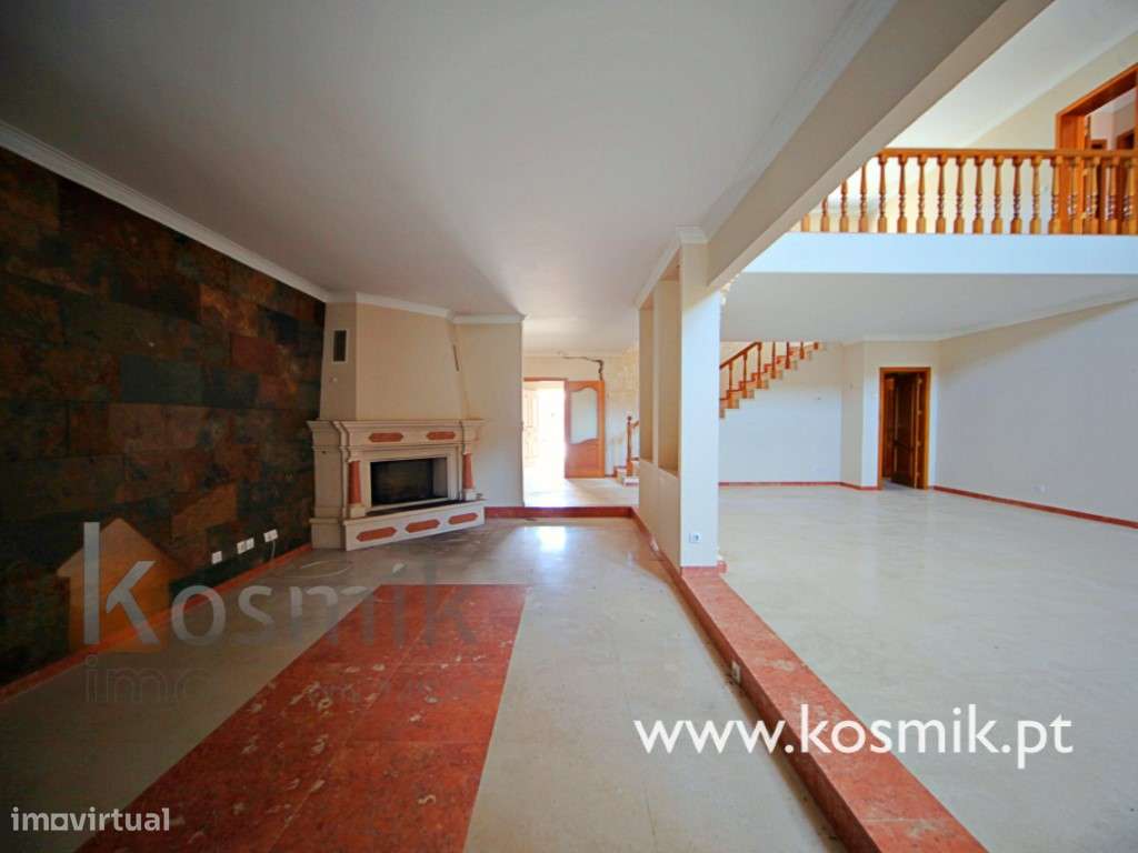 Moradia bifamiliar de Luxo para recuperar V5 + V5 :: Bucelas - Lour...-49