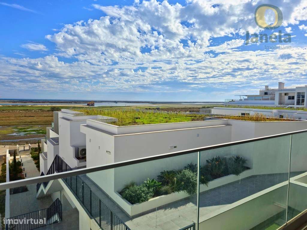 Sensacional T3 frente à RIA FORMOSA, com PISCINA, 3 lugares de Gara... - Grande imagem: 4/21