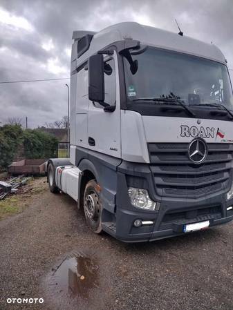 Mercedes-Benz ACTROS - 1