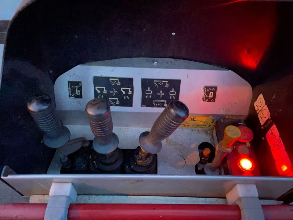 Podnośnik Koszowy Zwyżka Gsr Hydraulicnzy UDT SUPER STAN !!! - zdjęcie 17
