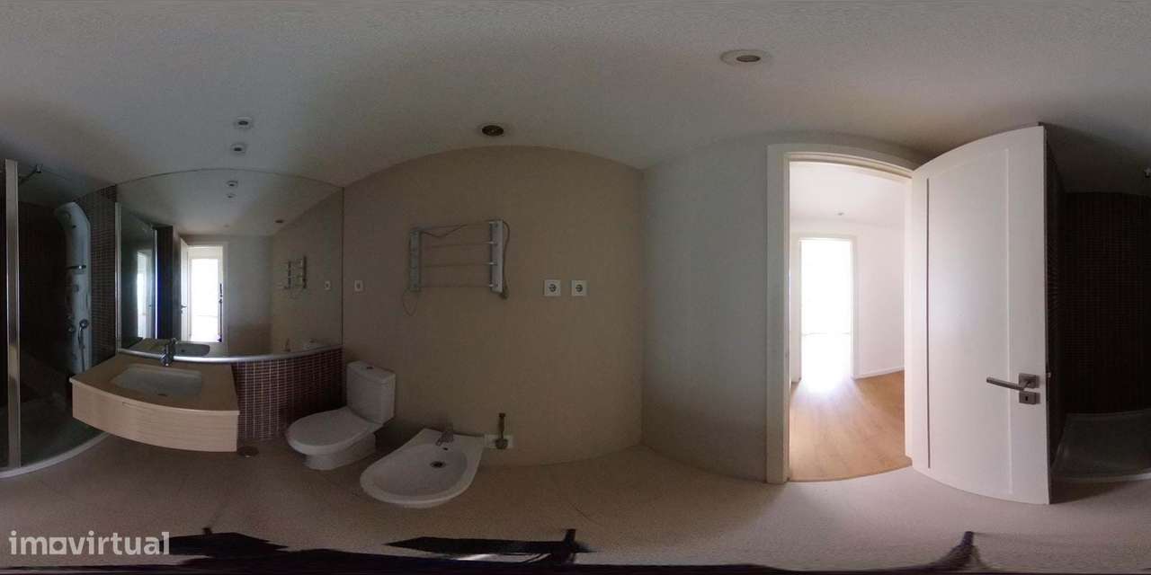 T2 Moderno e Luminoso em Benfica – Pronto a Habitar!-24