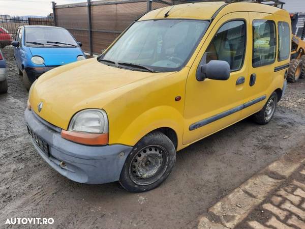 Dezmembrez Renault Kangoo 1.9Diesel 2001 - 2