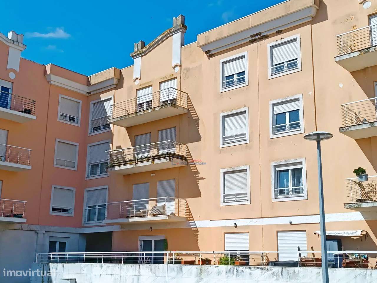 Apartamento T4 com 1 lugar de Parqueamento e 2 arrecadações - Samor... - Grande imagem: 4/30