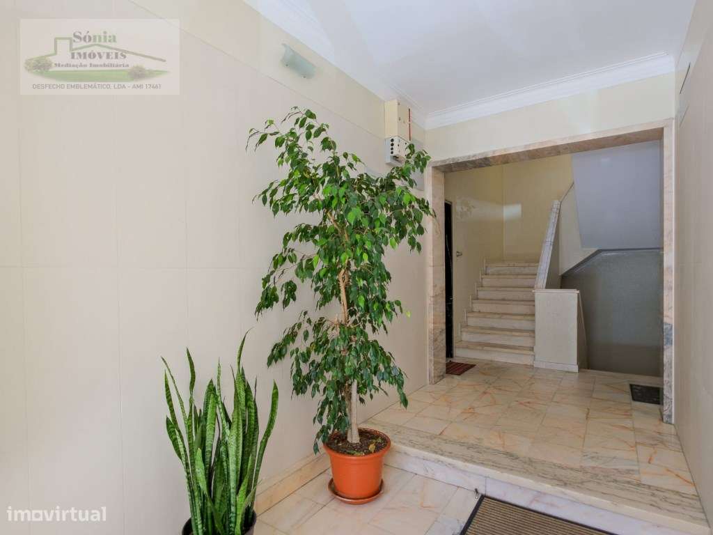 APARTAMENTO T3 EM CARCAVELOS PARA VENDA-22