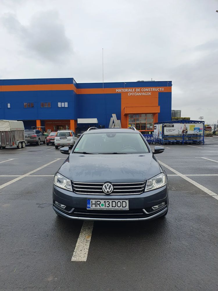 Volkswagen Passat B7 [2010 - 2014] 2.0 TDI DSG BlueMotion Technology Highline 2013