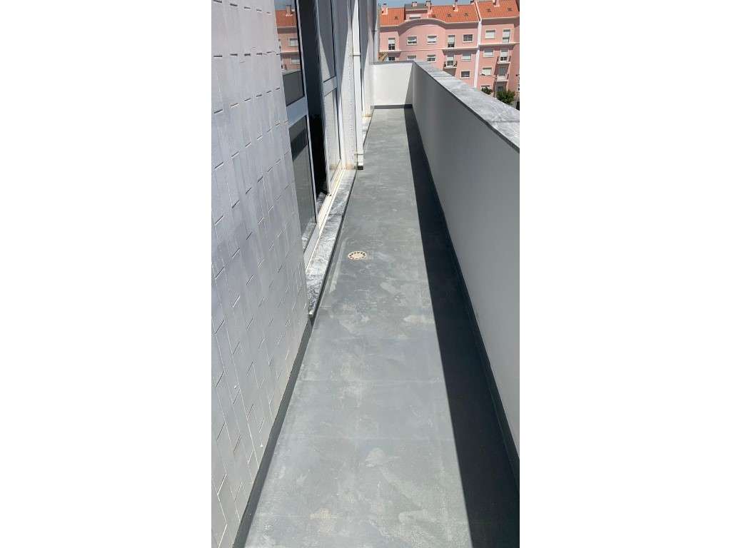 T3 Duplex com Garagem box, Terraços, Suite - Seminovo-48