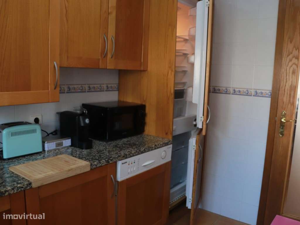 Apartamento T1+2 Duplex, em condomínio fechado, a 2 minutos da praia-6