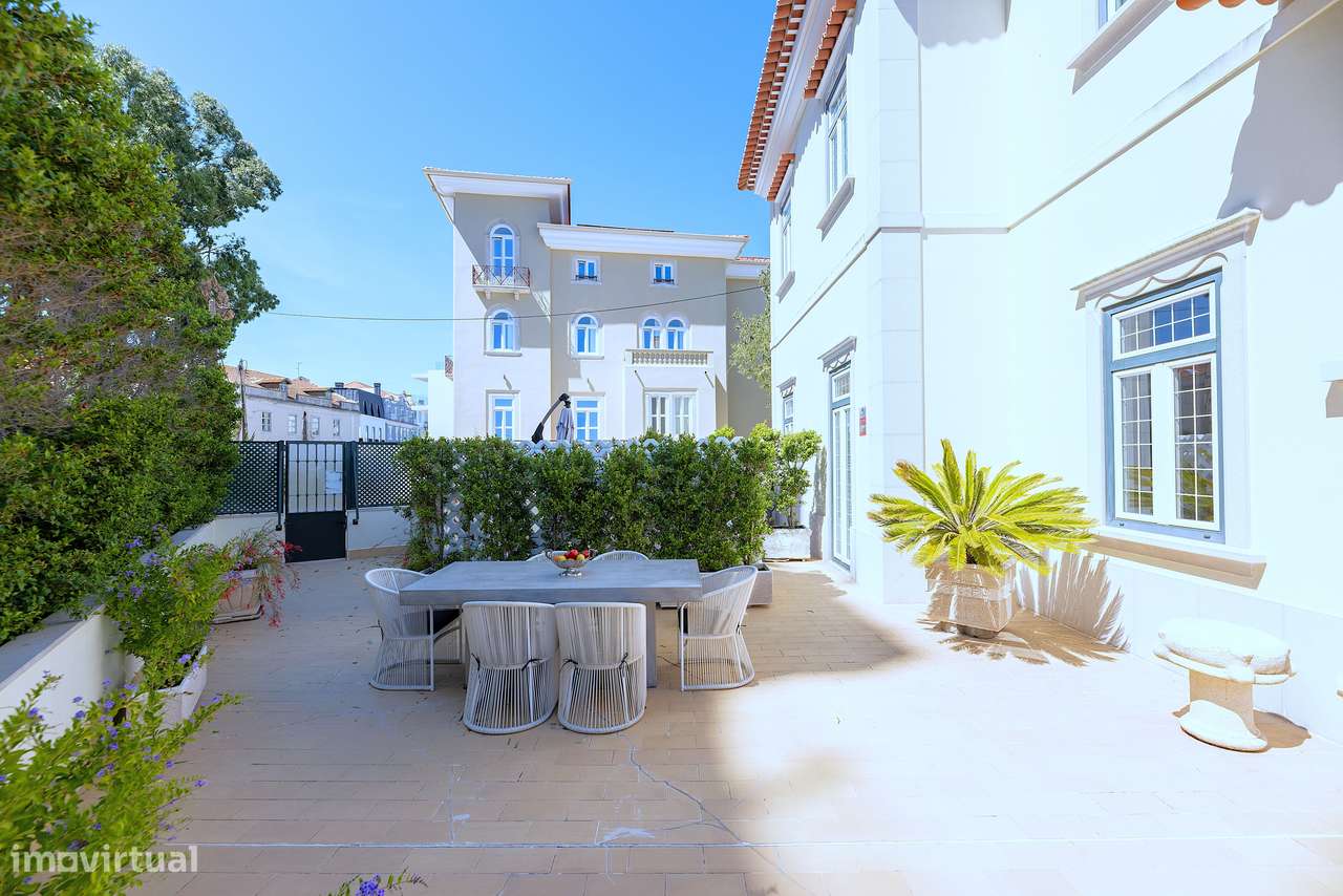 T3 duplex Monte Estoril com vista mar e terraço-21