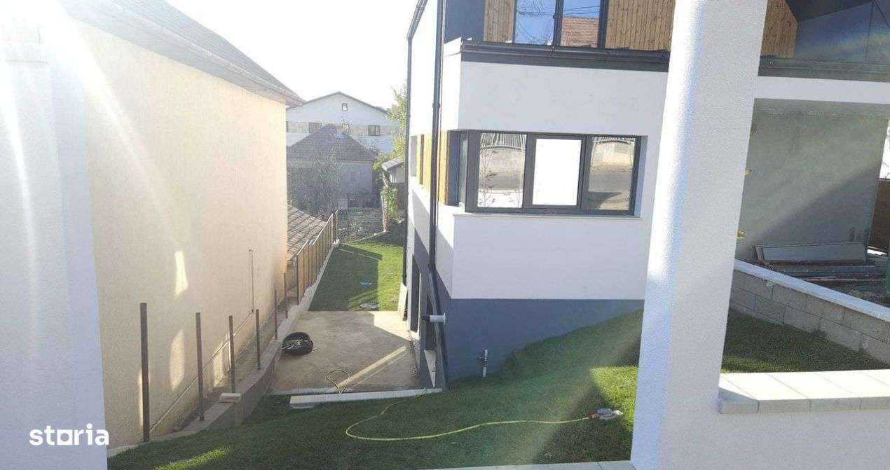 Duplex modern, 4 camere, 140 mp, 242 mp teren, parcare, zona Corneliu - Imagine principală: 5/8