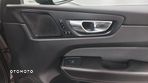 Volvo XC 60 B4 D R-Design - 22