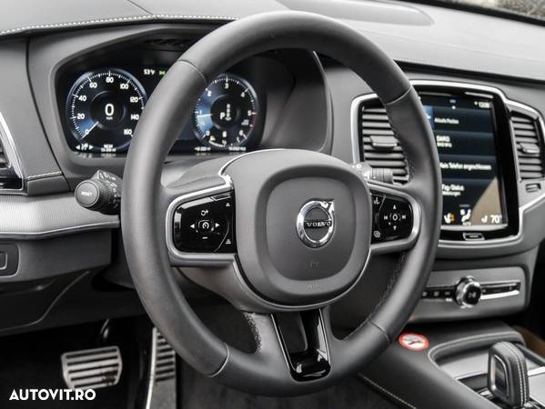 Volvo XC 90 - 15