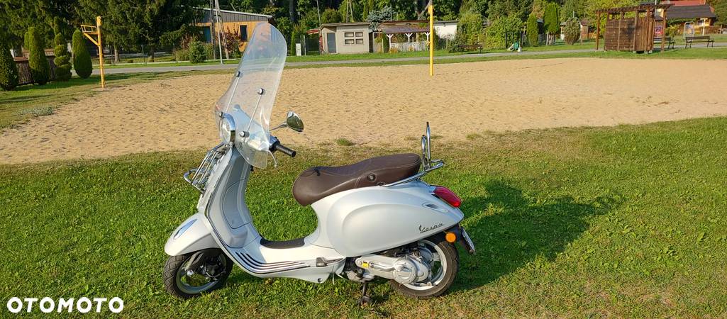 Vespa Primavera - 2