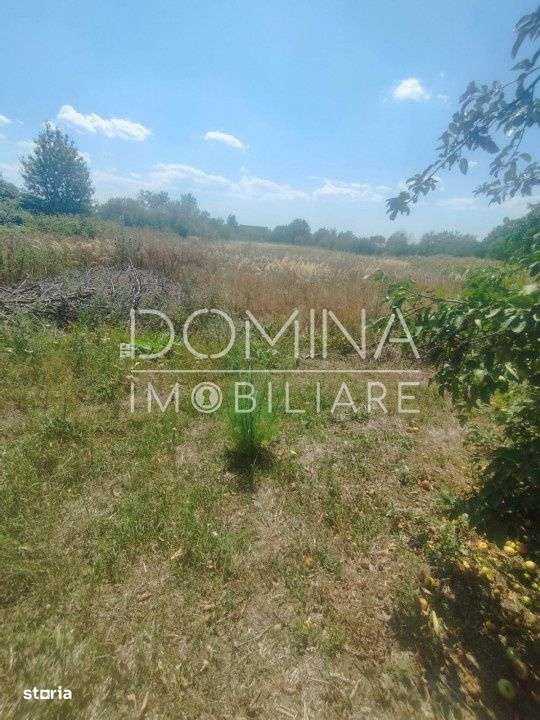 Teren intravilan situat pe strada Varful Mandra, Targu Jiu - Imagine principală: 3/6