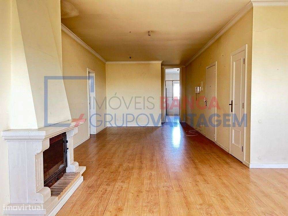 APARTAMENTO T2 NO  BONSUCESSO-ARADAS - Grande imagem: 1/28