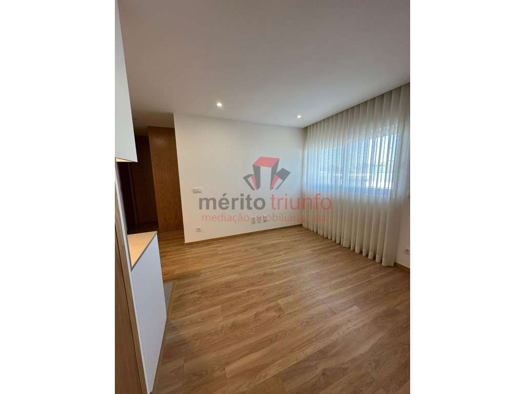 * Oferta Escritura e Registo - Ap. T1 - Novo - Edf. Andorinha Resid... - Grande imagem: 5/16