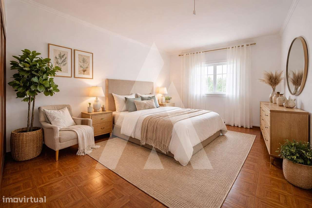 Moradia T4 em Mataduços com espaço exterior e anexos - Grande imagem: 5/15