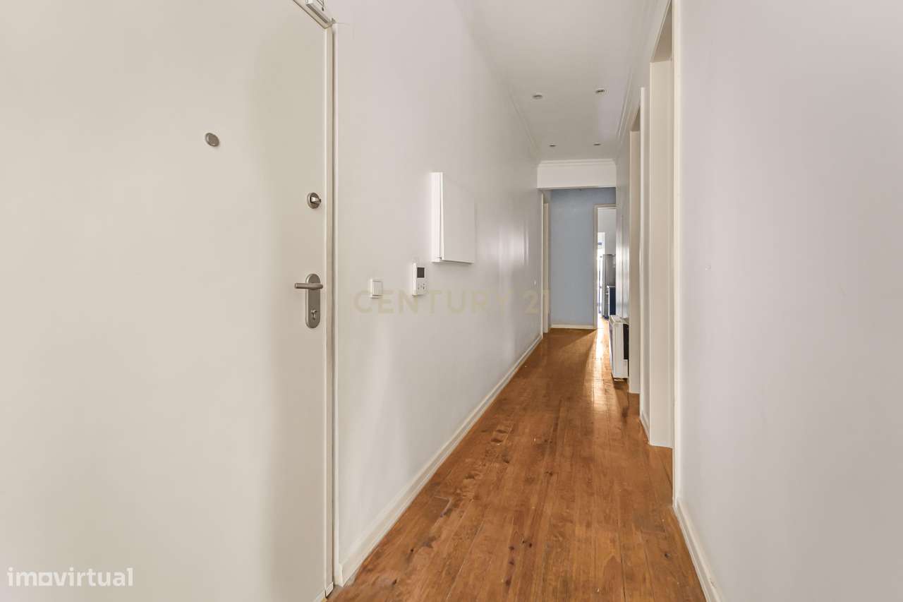 Apartamento T4 | Terraço | Av. Novas-12