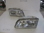 Farol Optica Volvo V40 S40 Esq Dto - 2