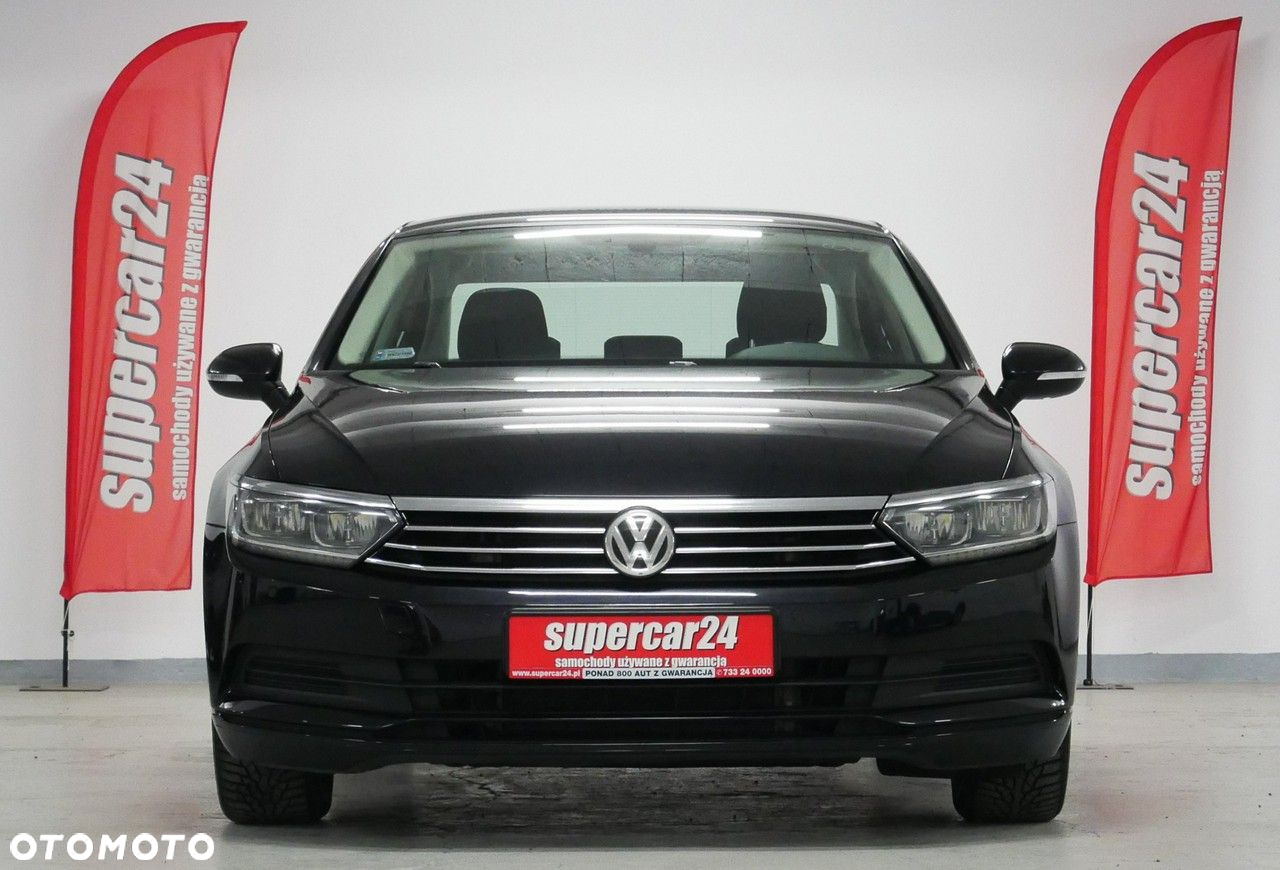 Volkswagen Passat - 2