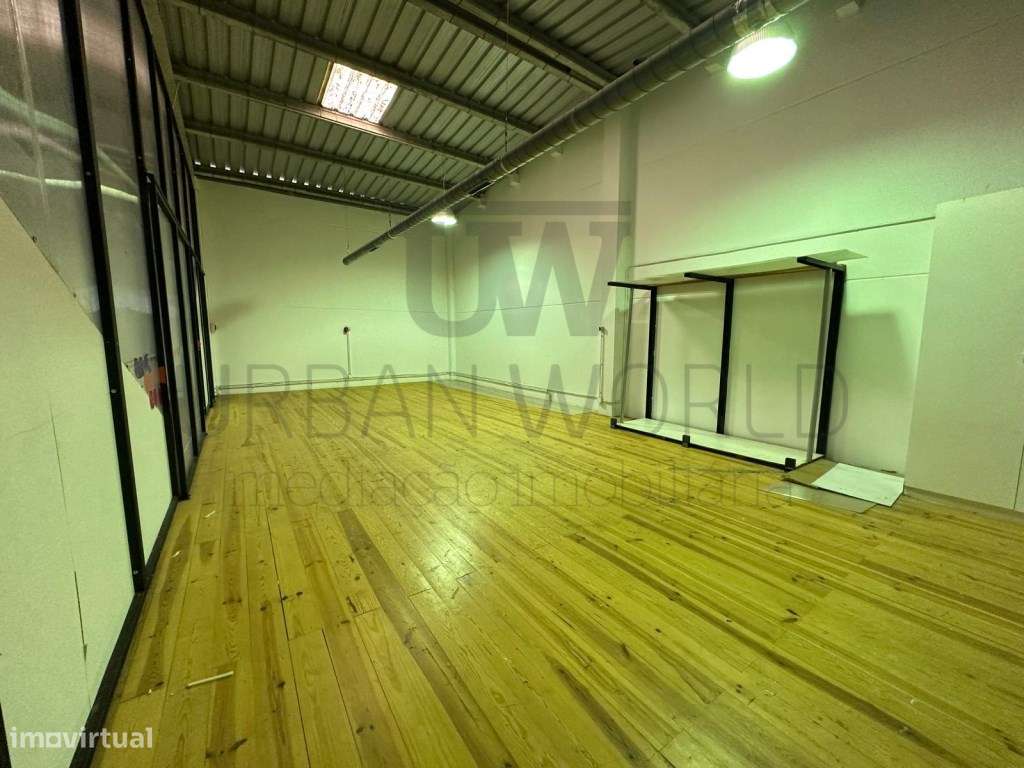 Armazém Industrial, Venda do Pinheiro, Mafra, 570 m2 - Grande imagem: 5/26