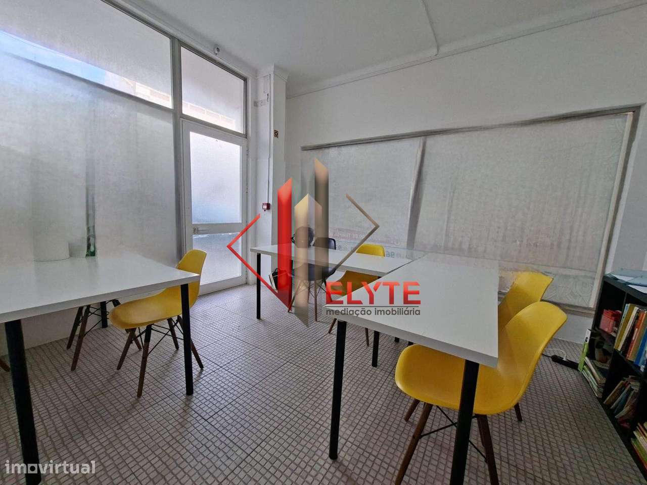 Loja no centro de Salvaterra de Magos-7