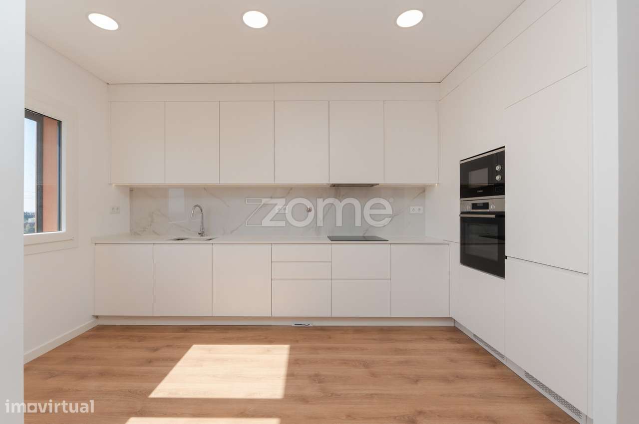 Apartamento T1 com Varanda e Estacionamento – Massamá - Grande imagem: 5/15