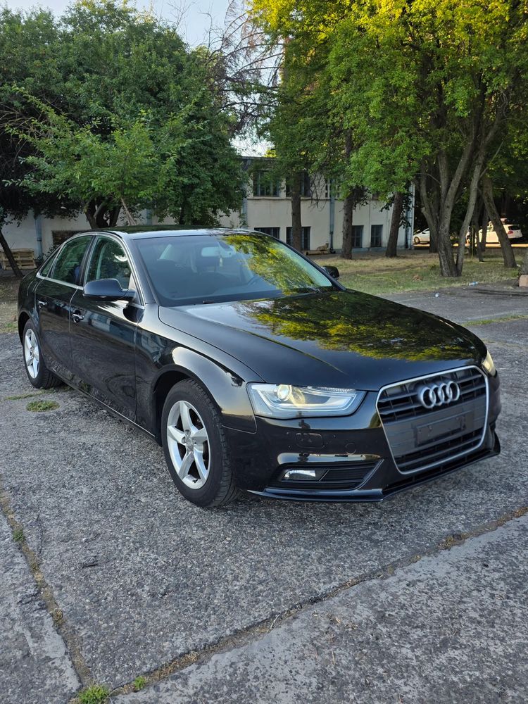 Audi A4 B8 [2007 - 2015] 2012