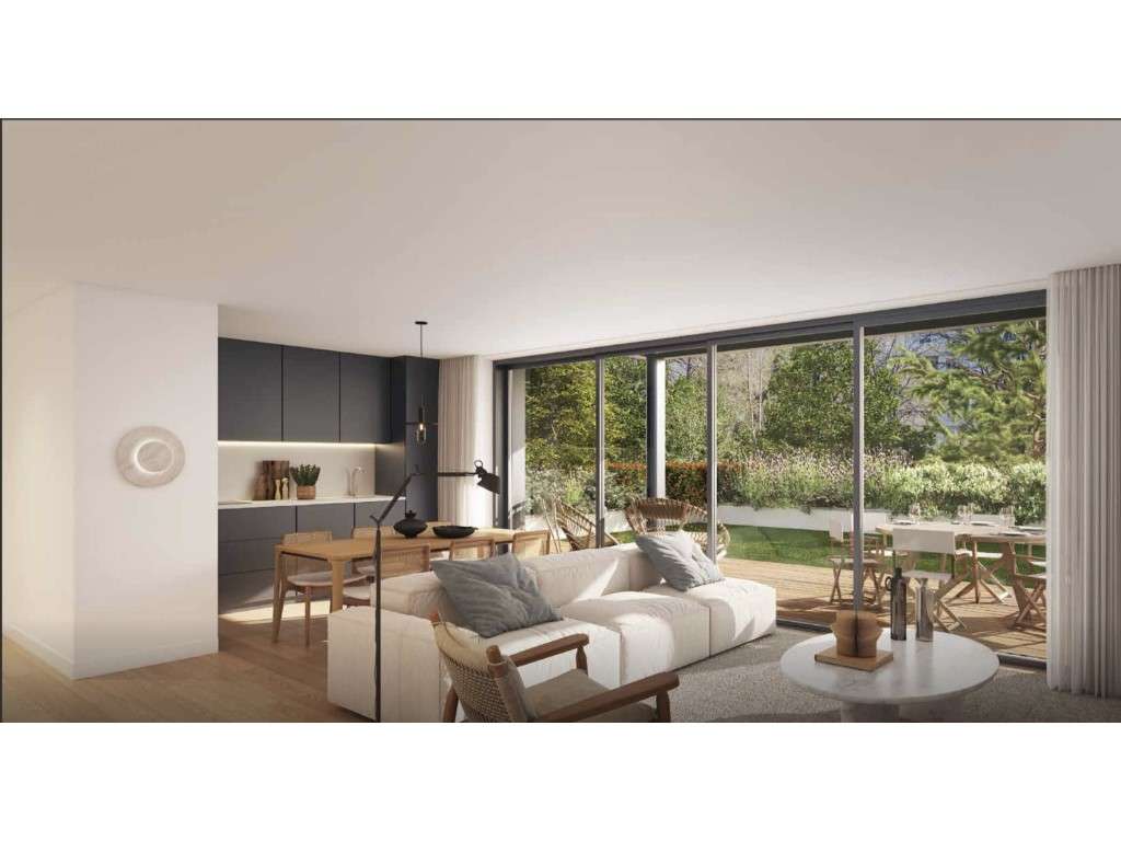 Apartamento T3 com varanda e estacionamento na Estrela-8