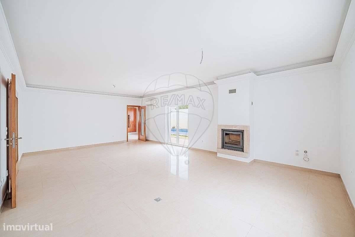 Moradia T4 para venda-11