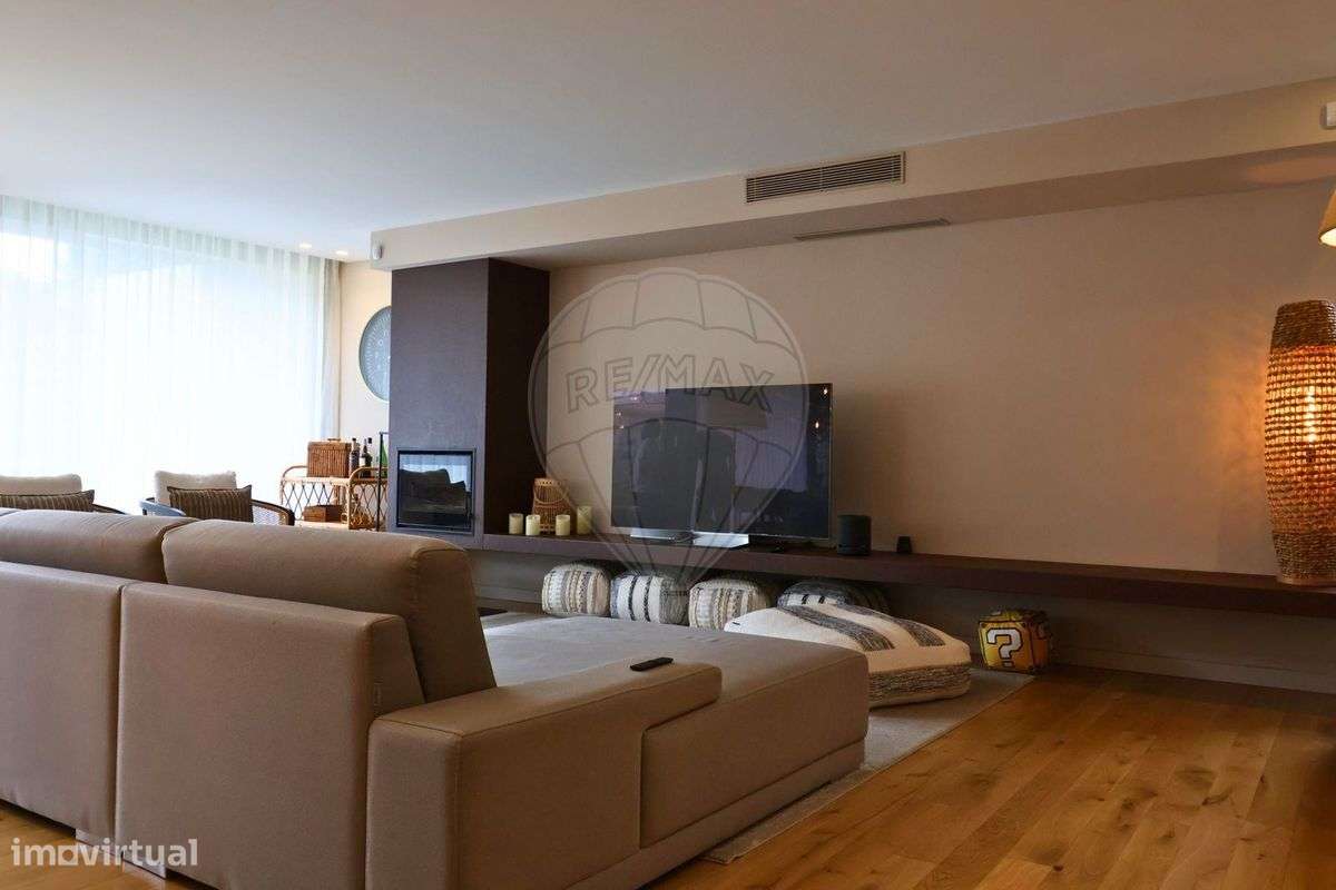 Moradia T4 de Luxo com Piscina em Gondizalves, Braga - Grande imagem: 3/42