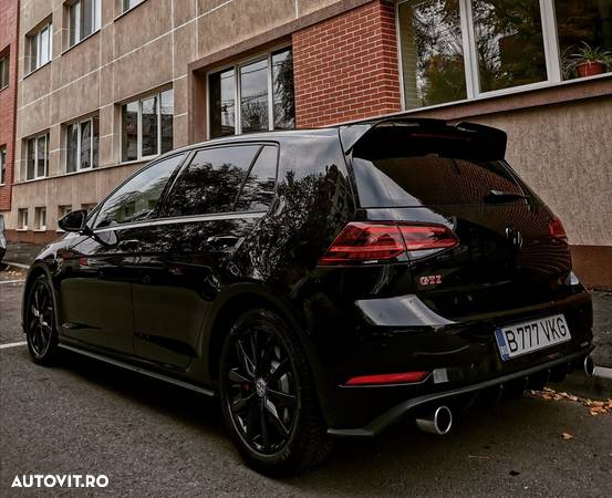 Volkswagen Golf GTI (BlueMotion Technology) DSG - 13