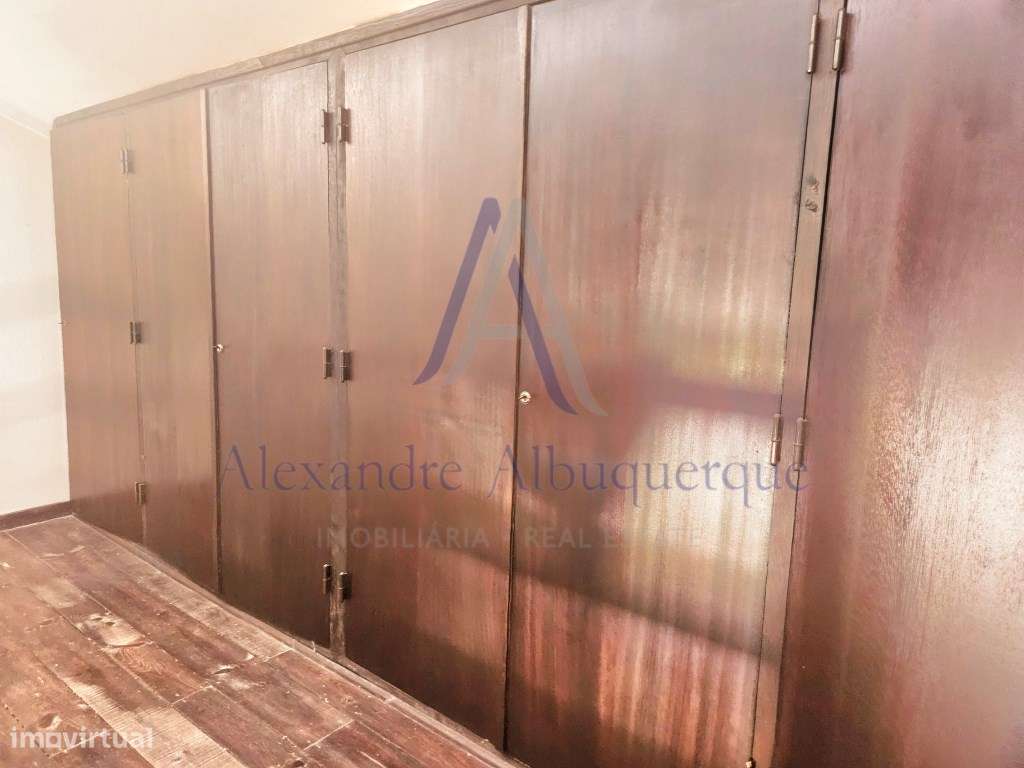 Excelente Moradia Isolada T4 na Charneca da Cotovia-18