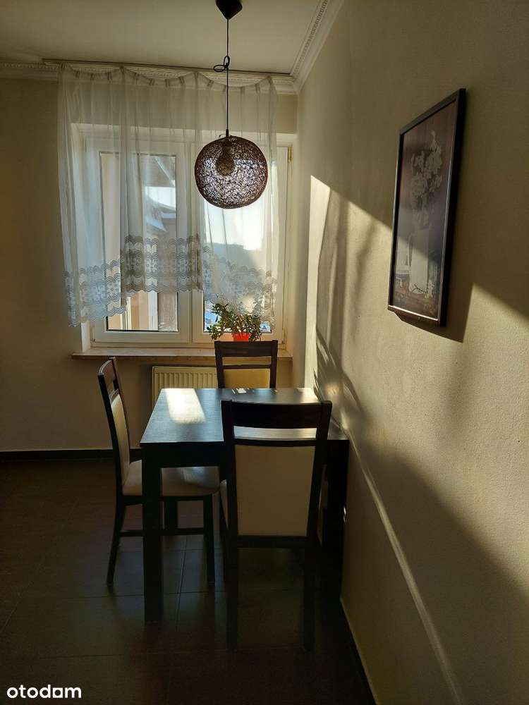 Stylowe mieszkanie z tarasem w zielonej części Warszawy-0