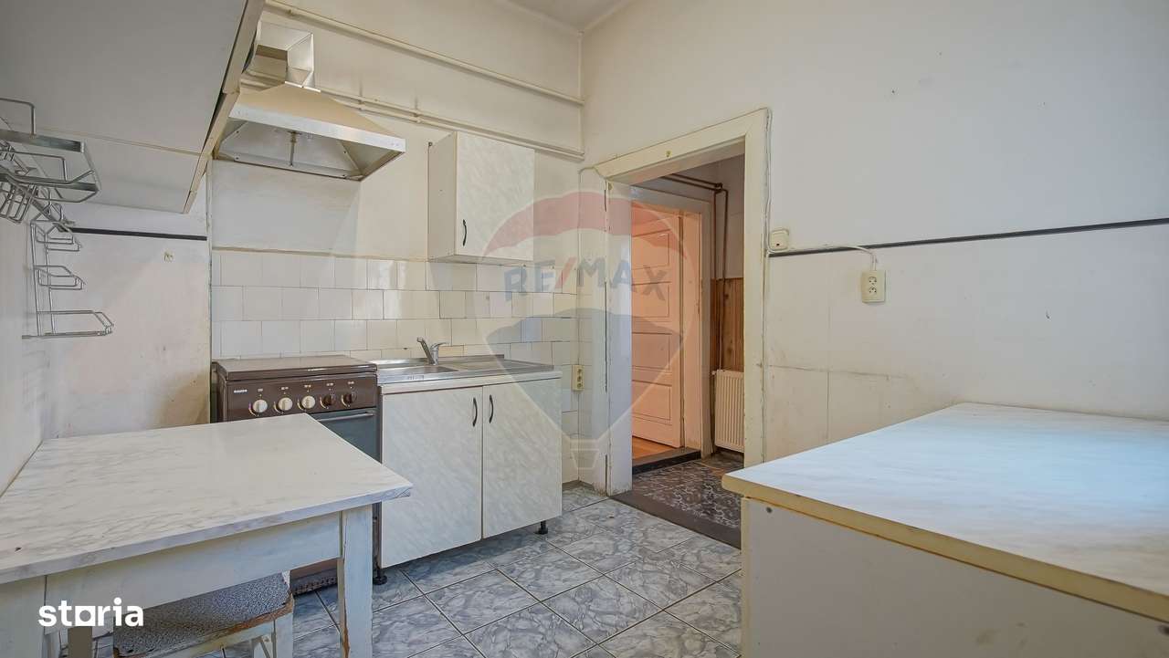 Casă săsească de renovat, cu teren, Șcheii Brașovului-11