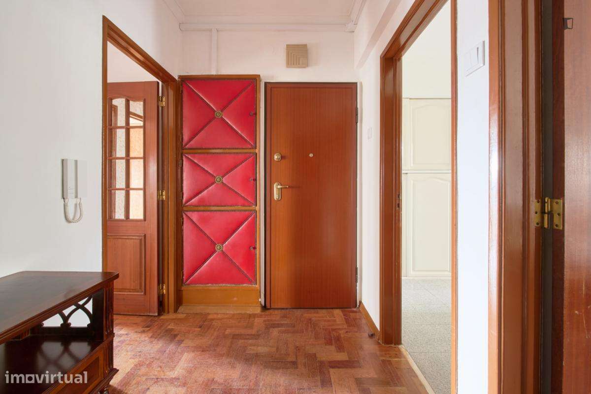 Quarto - localizado em Entrecampos Lisbon - Grande imagem: 4/10