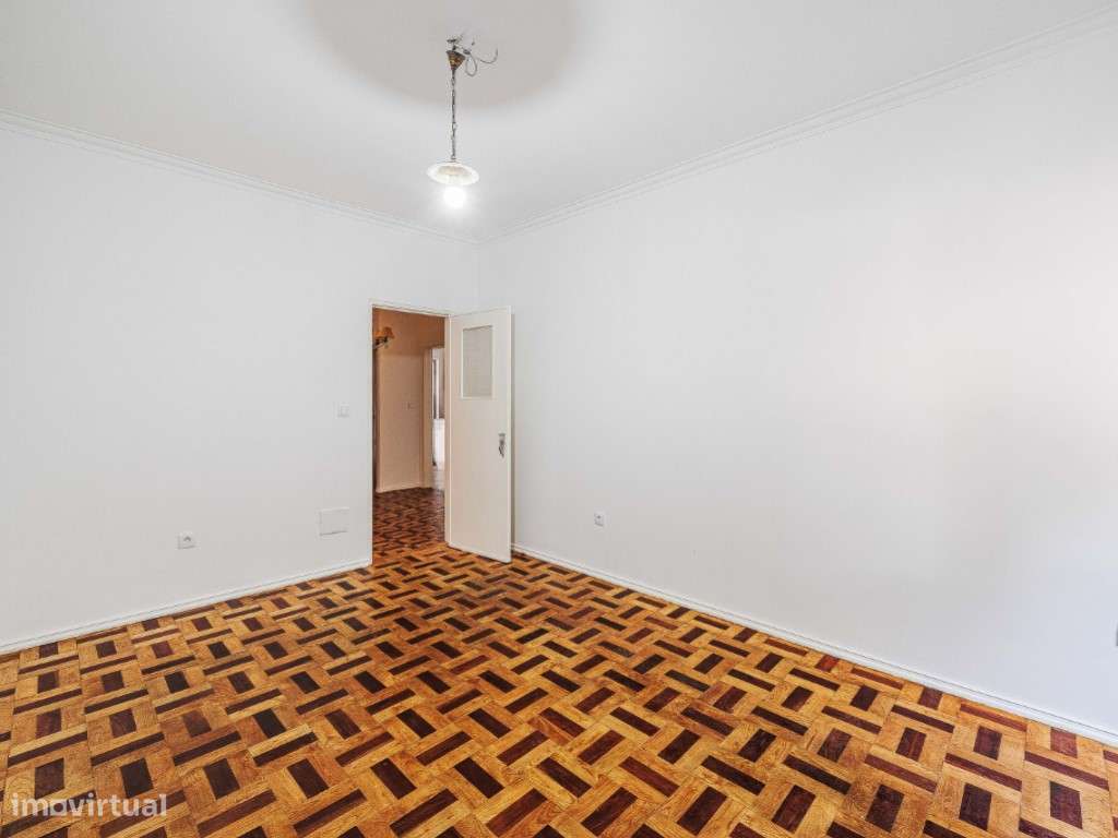 T2+1 Venteira Amadora (Á Segurança Social)-3