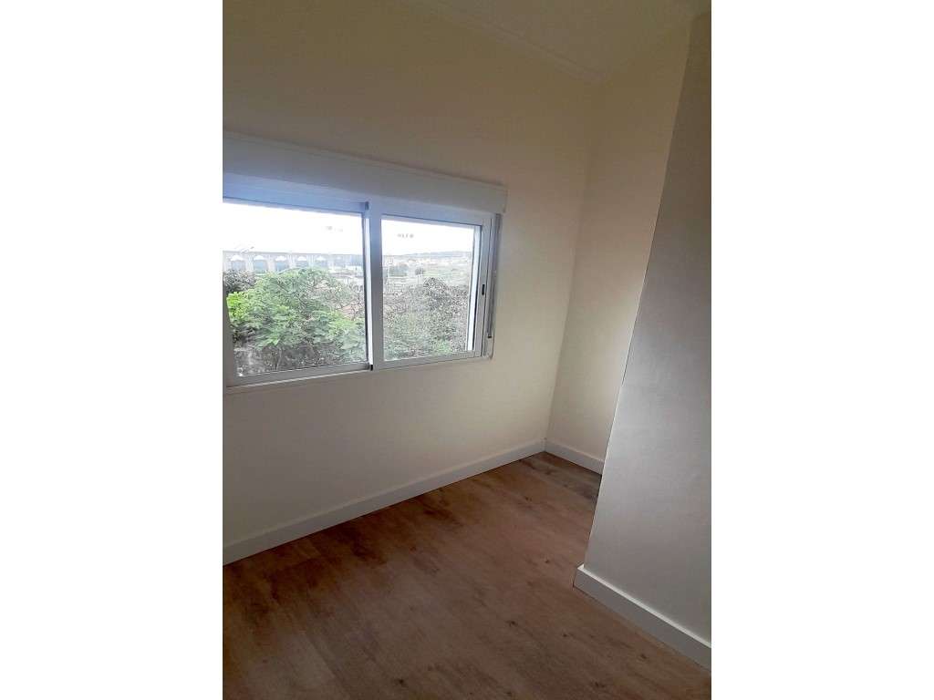 Apartamento T2 Reabilitado com Logradouro | Campolide - Lisboa - Grande imagem: 5/14