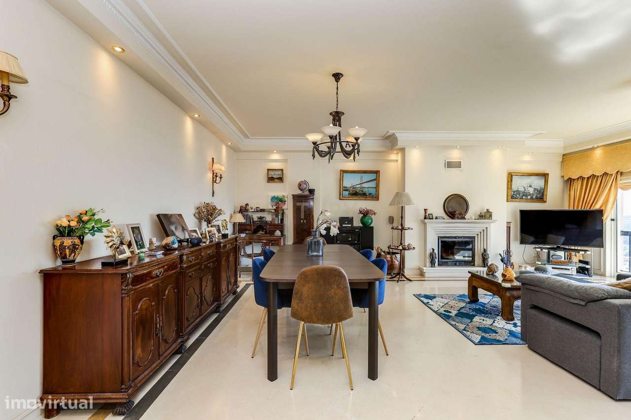 APARTAMENTO T3 - QUINTA GRANDE, ALFRAGIDE - VISTAS PANORÂMICAS - Grande imagem: 5/26