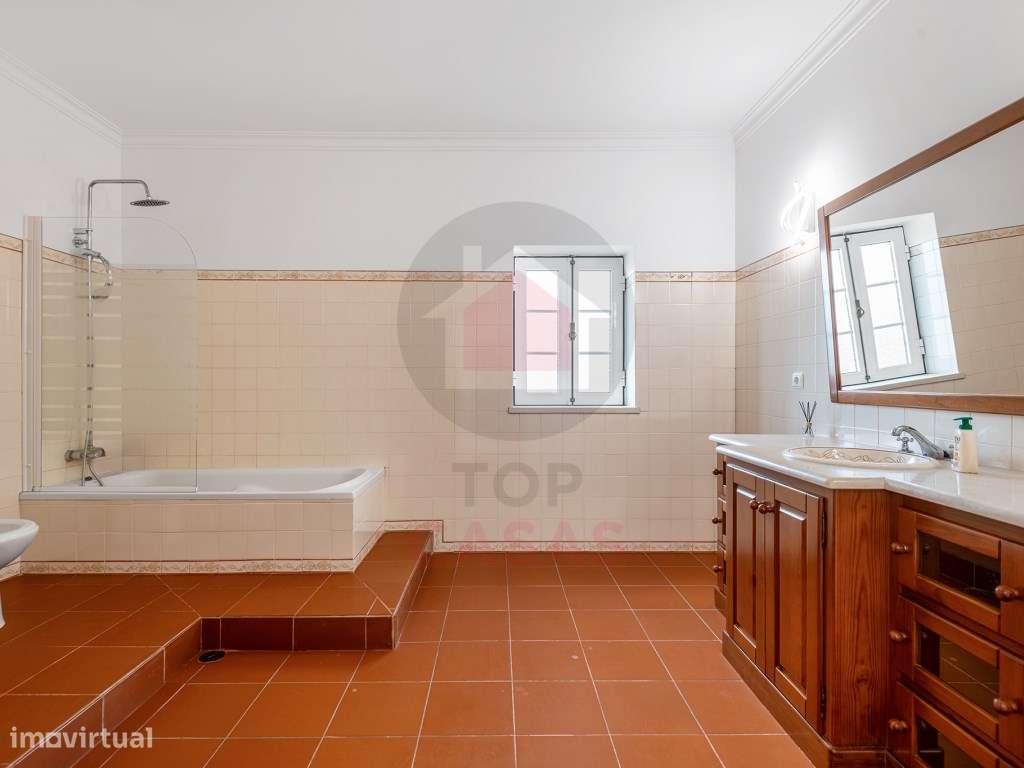Moradia com Carácter e Encanto com Vista para a Lagoa de Óbidos-34