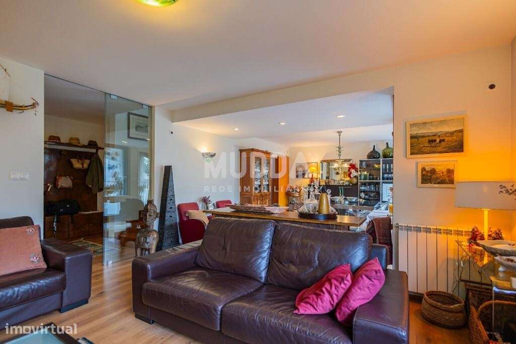 Viver na Torreira: Moradia T4 com Luz Natural e Espaço Exterior Único-8